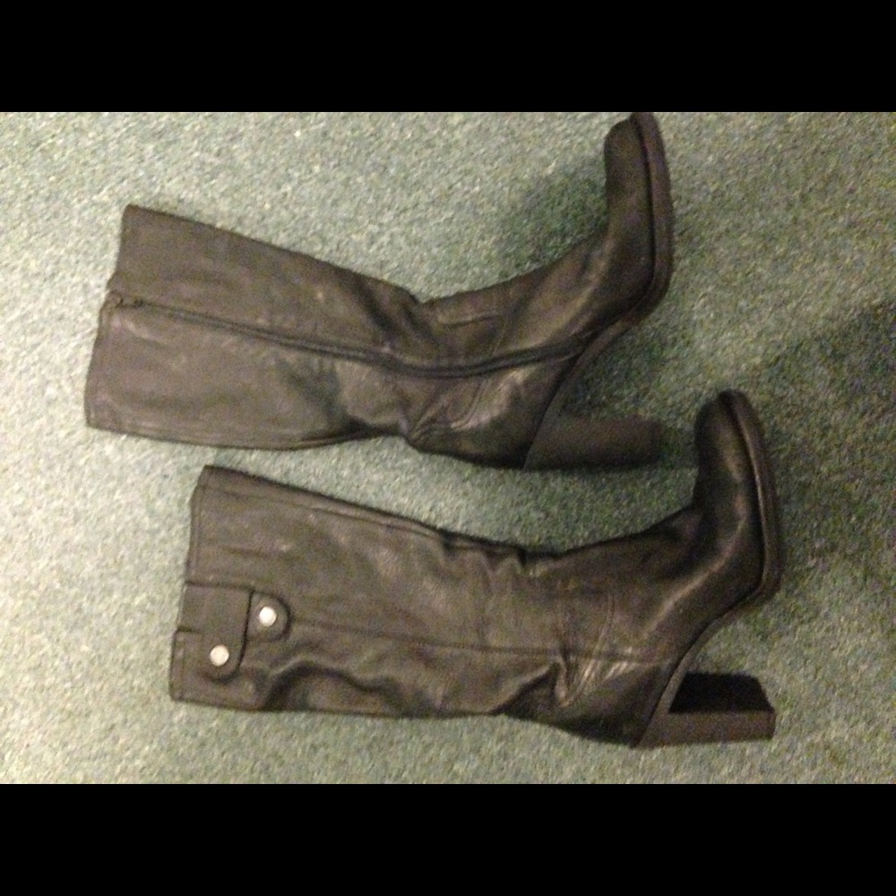 Gianni Bini Ladies boots